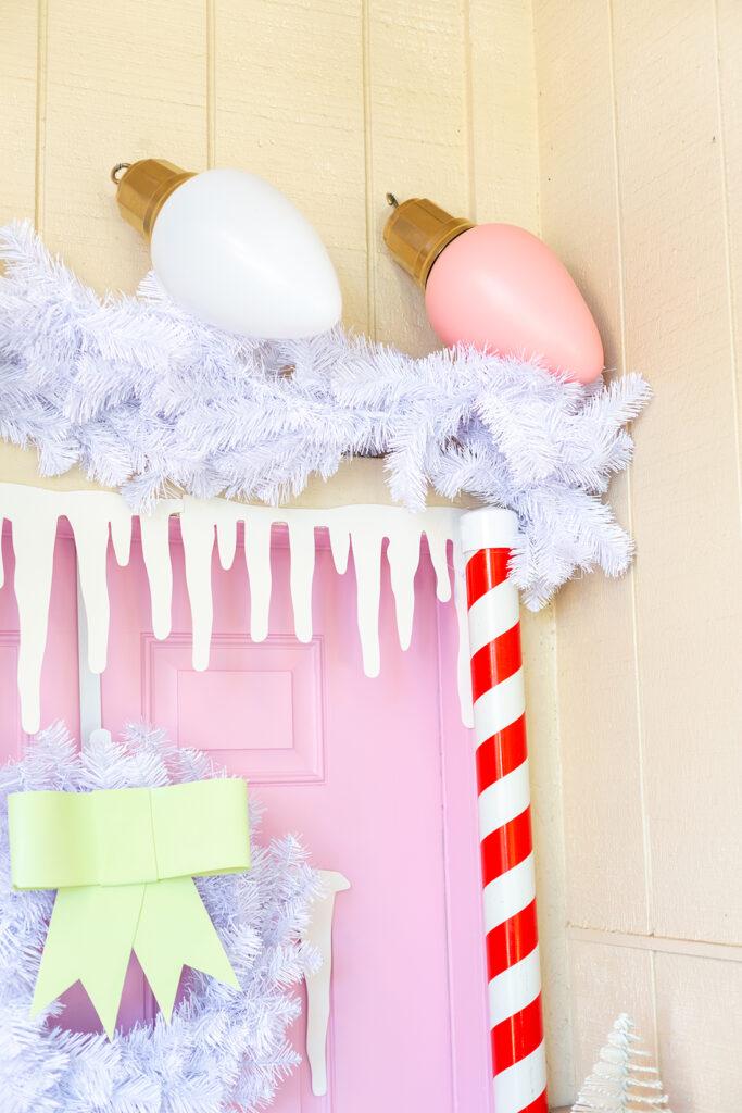 » Gingerbread House Door Decor