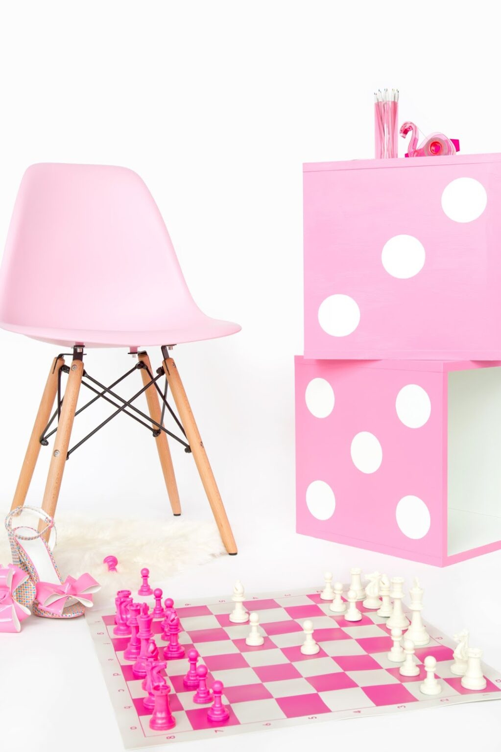 Giant Pink Dice Side Table/Storage DIY – Aww Sam