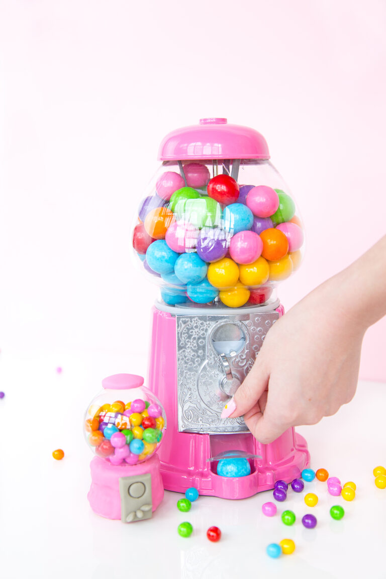 Dessert Hack! Gumball Machine Cupcakes – Aww Sam