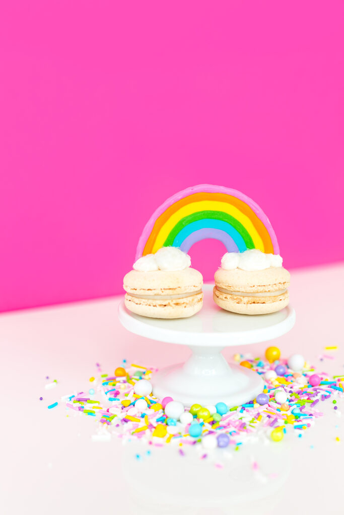 » Dessert Hack! Rainbow Macarons