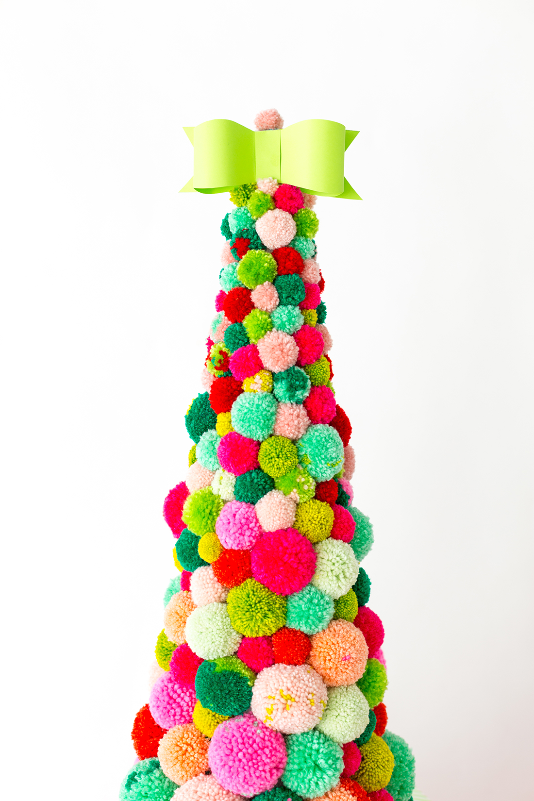 How to Make DIY Yarn Pompom Trees for Christmas Decor