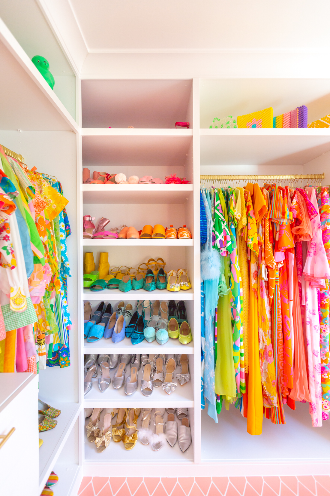 31 Cute Master Bedroom Closet Ideas You HAVE to See - Sponge Hacks